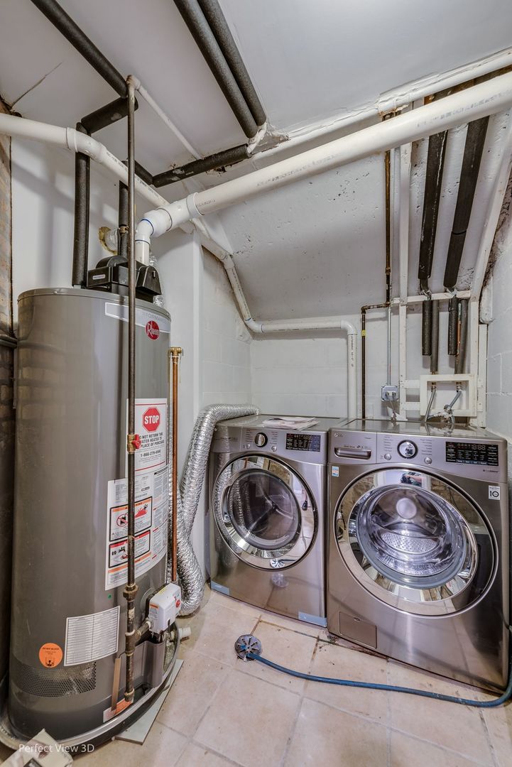 1437 N WASHTENAW Avenue Unit: 1
