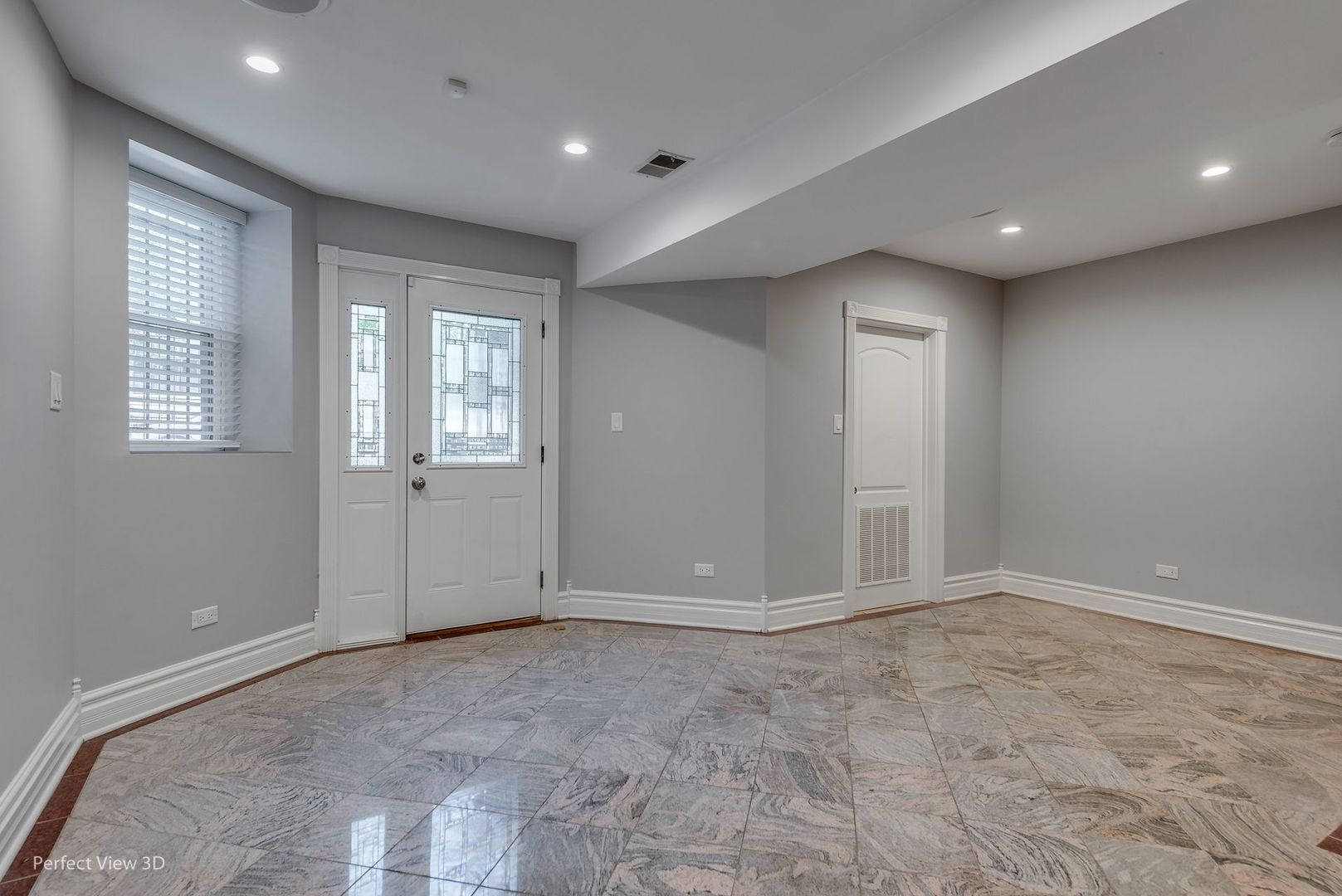 1437 N WASHTENAW Avenue Unit: 1