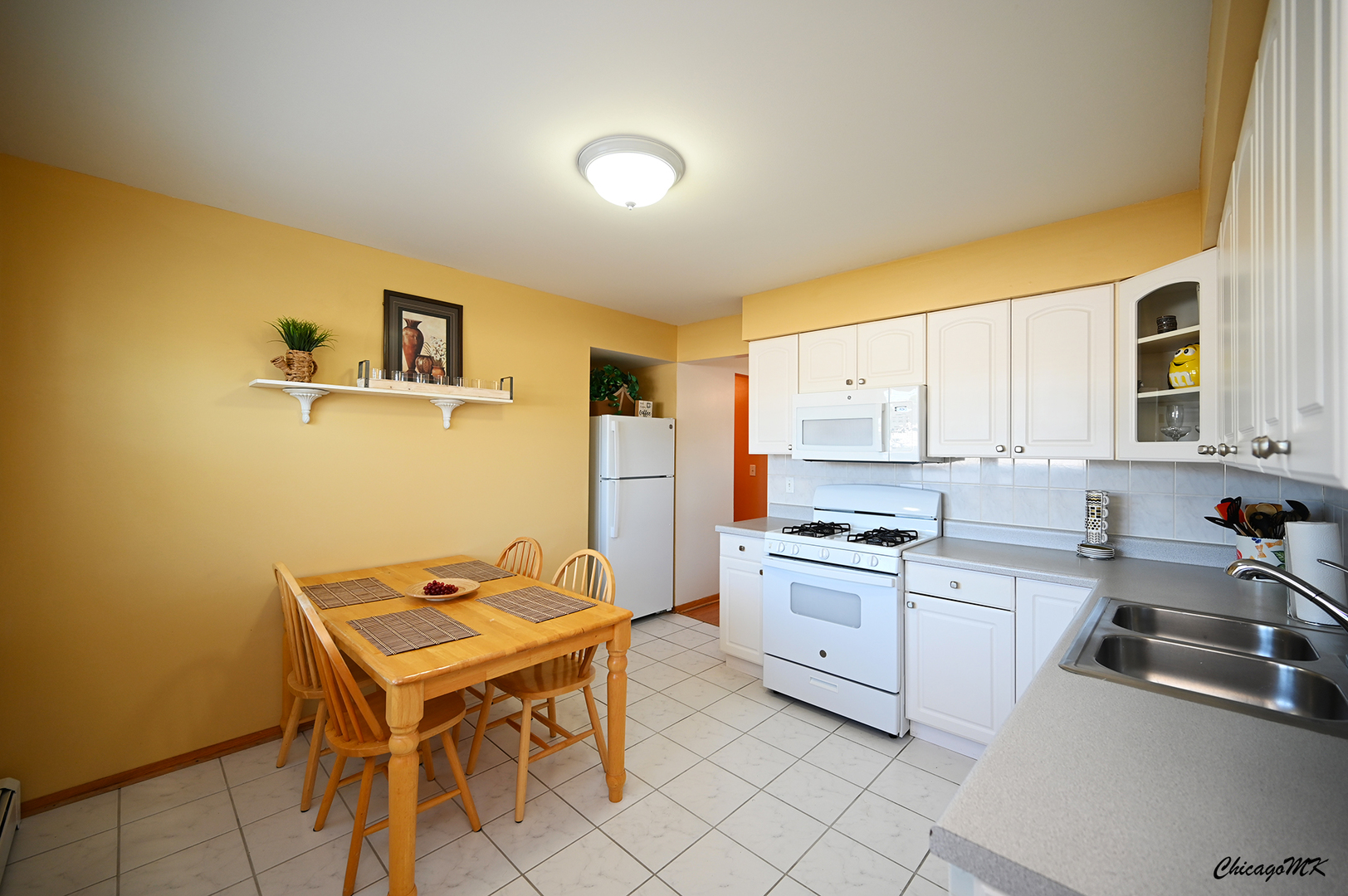 7020 W DIVERSEY Avenue Unit: 3