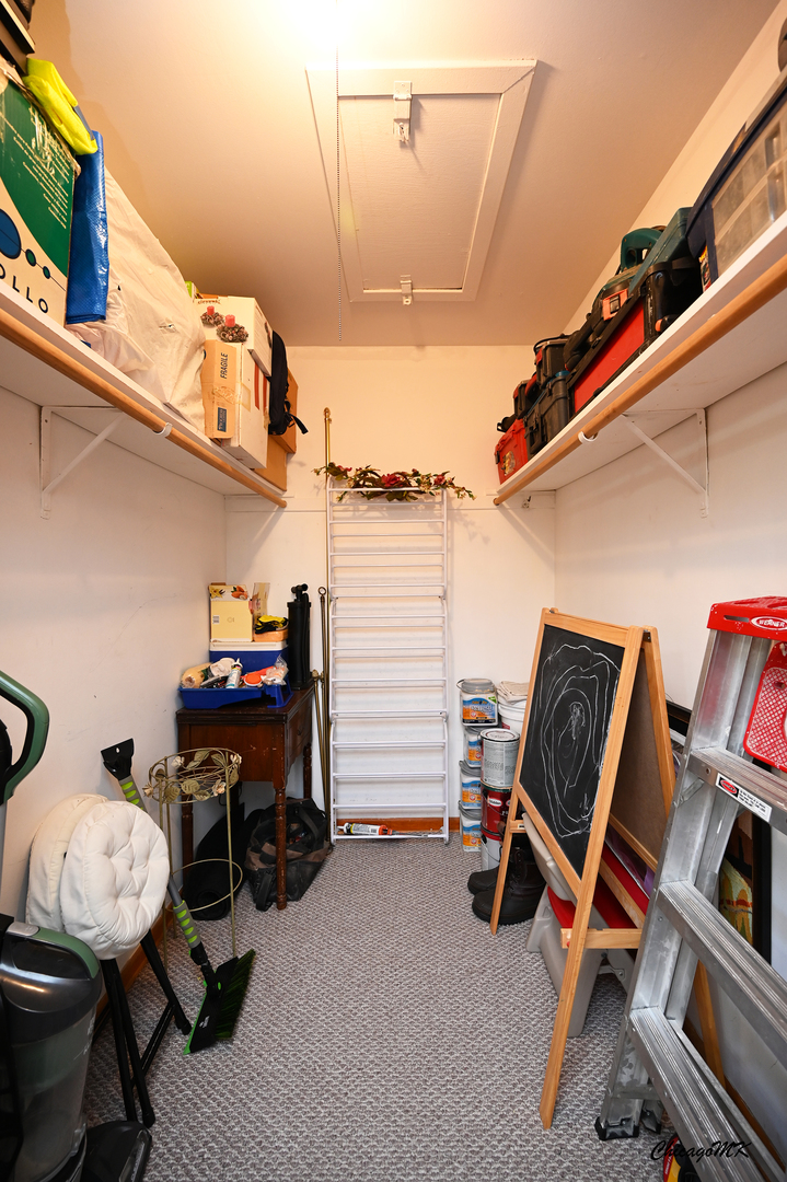 7020 W DIVERSEY Avenue Unit: 3