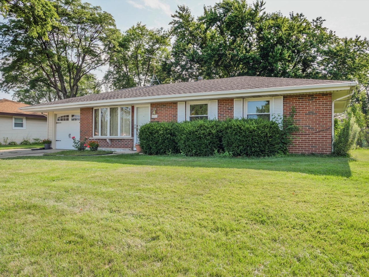 631 S Springinsguth Road