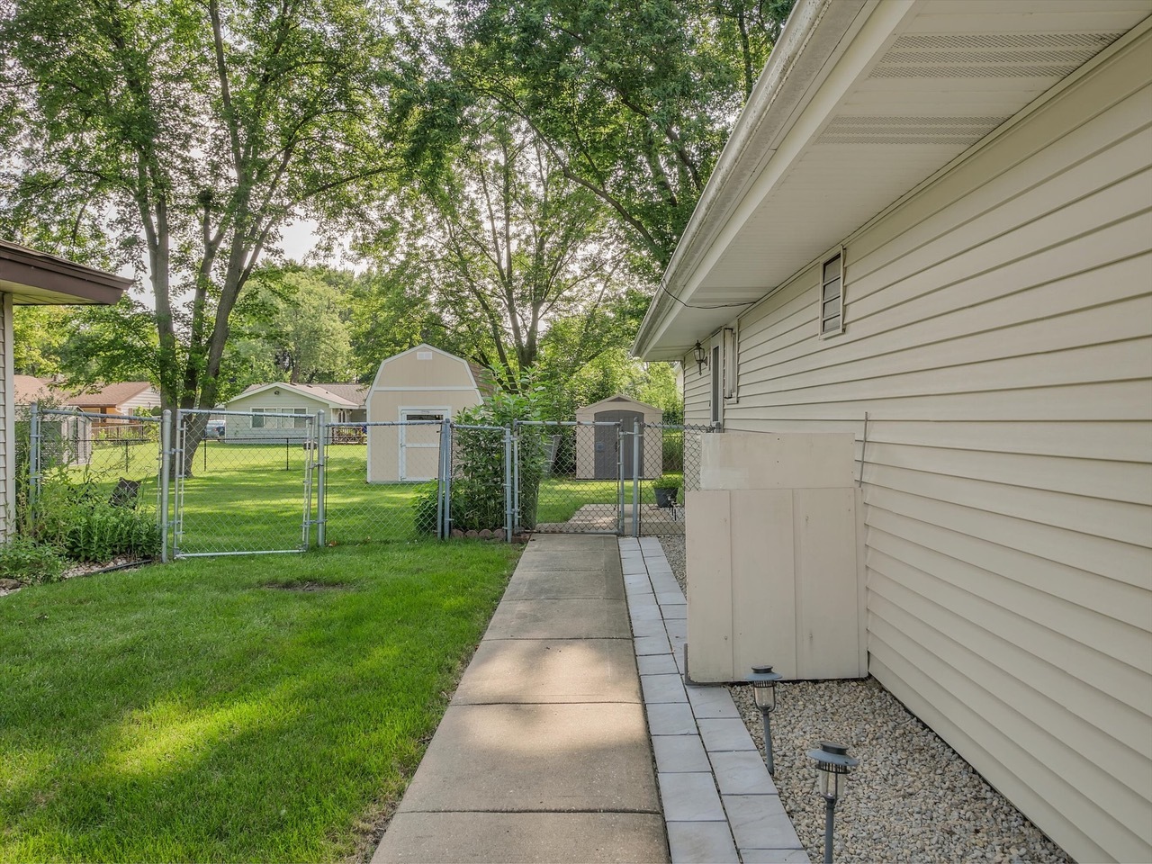 631 S Springinsguth Road