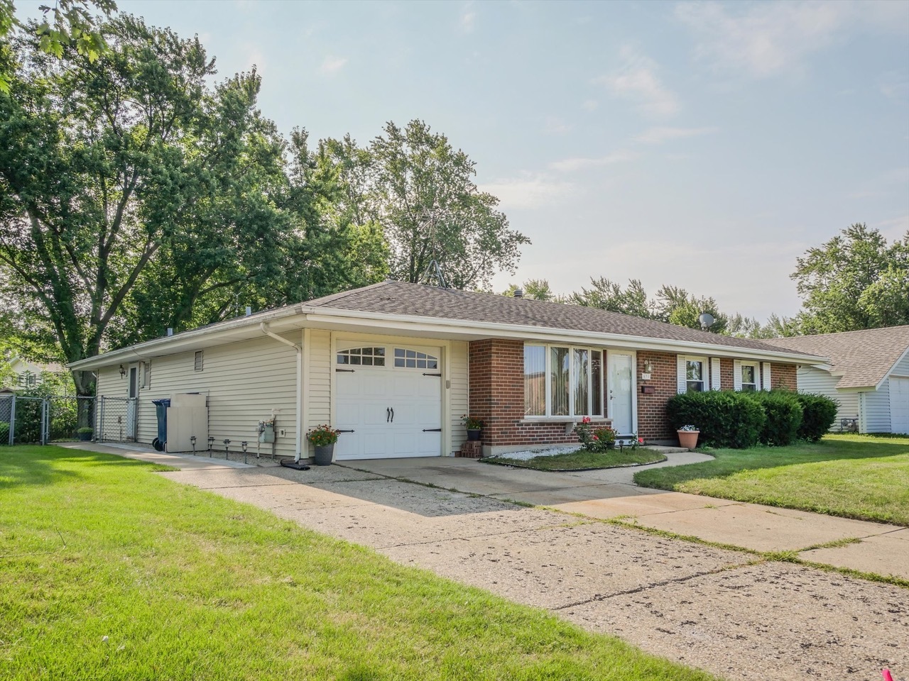631 S Springinsguth Road
