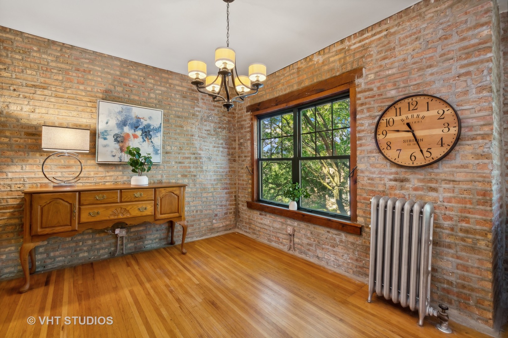 7029 N SHERIDAN Road Unit: 3