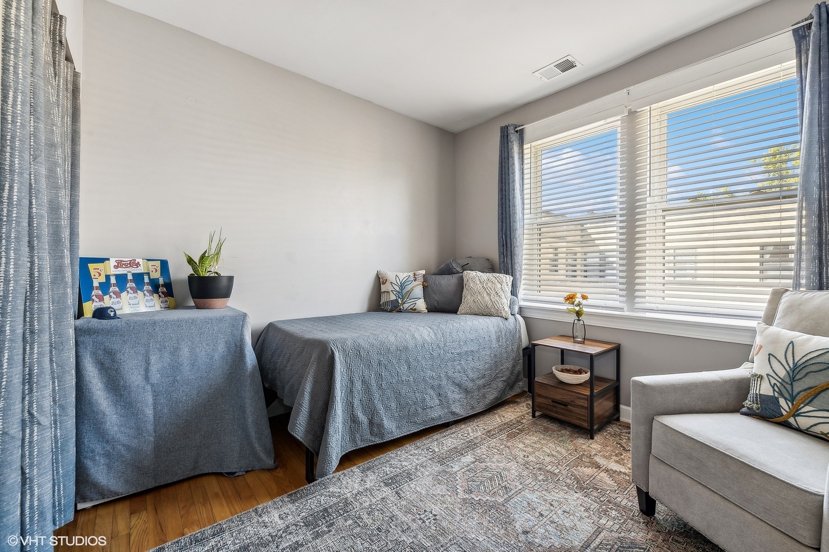 5148 N Avers Avenue Unit: 3W