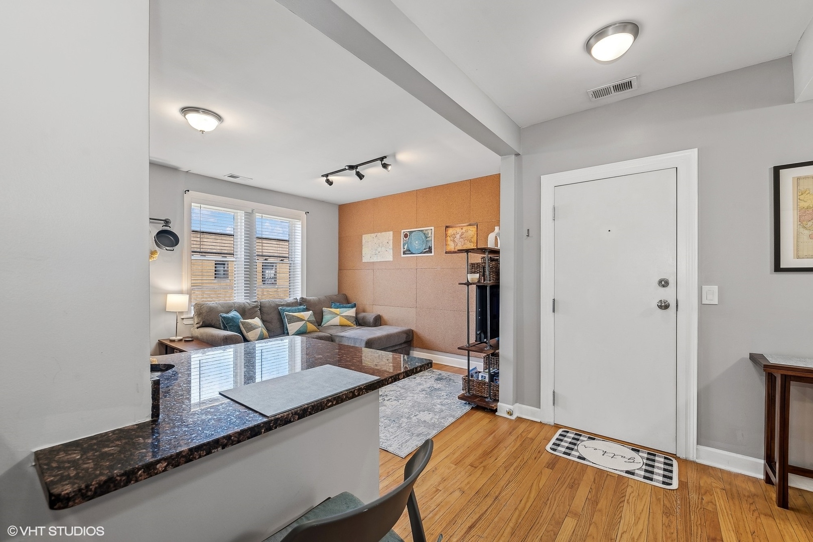 5148 N Avers Avenue Unit: 3W