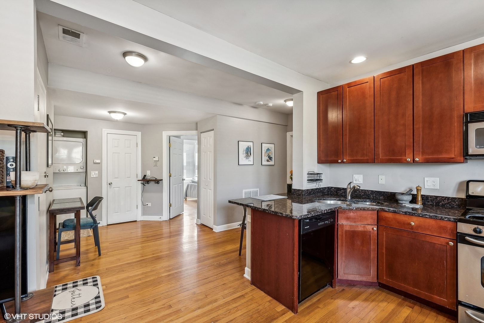5148 N Avers Avenue Unit: 3W