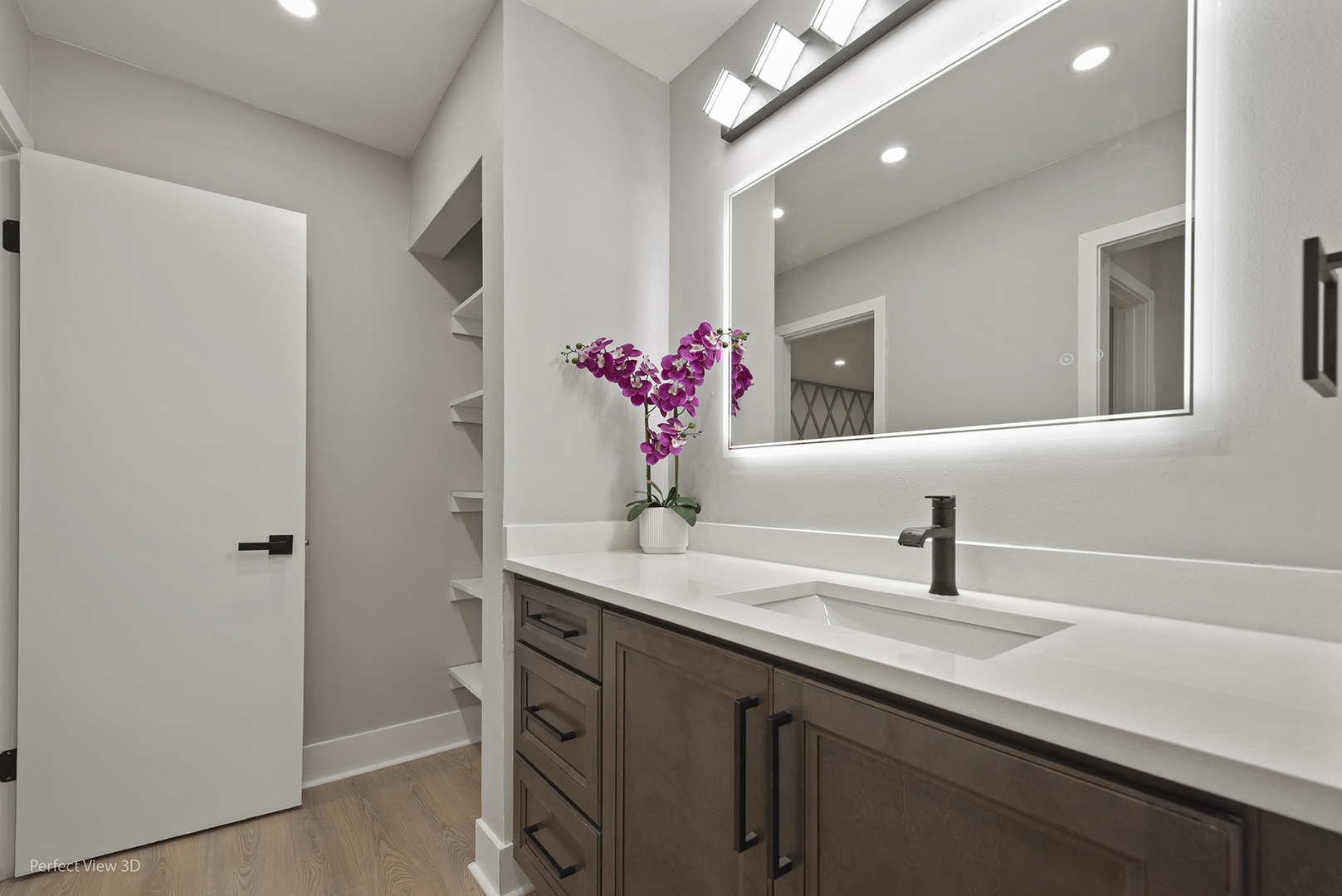 1810 Hemlock Place Unit: 306