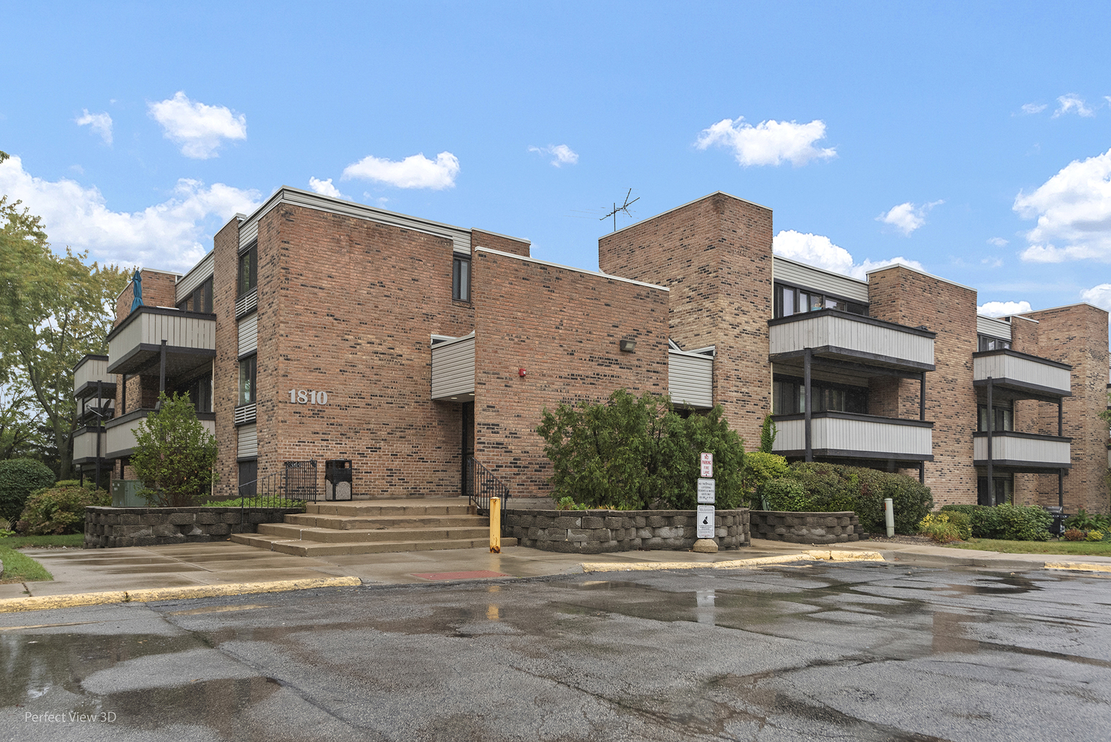 1810 Hemlock Place Unit: 306
