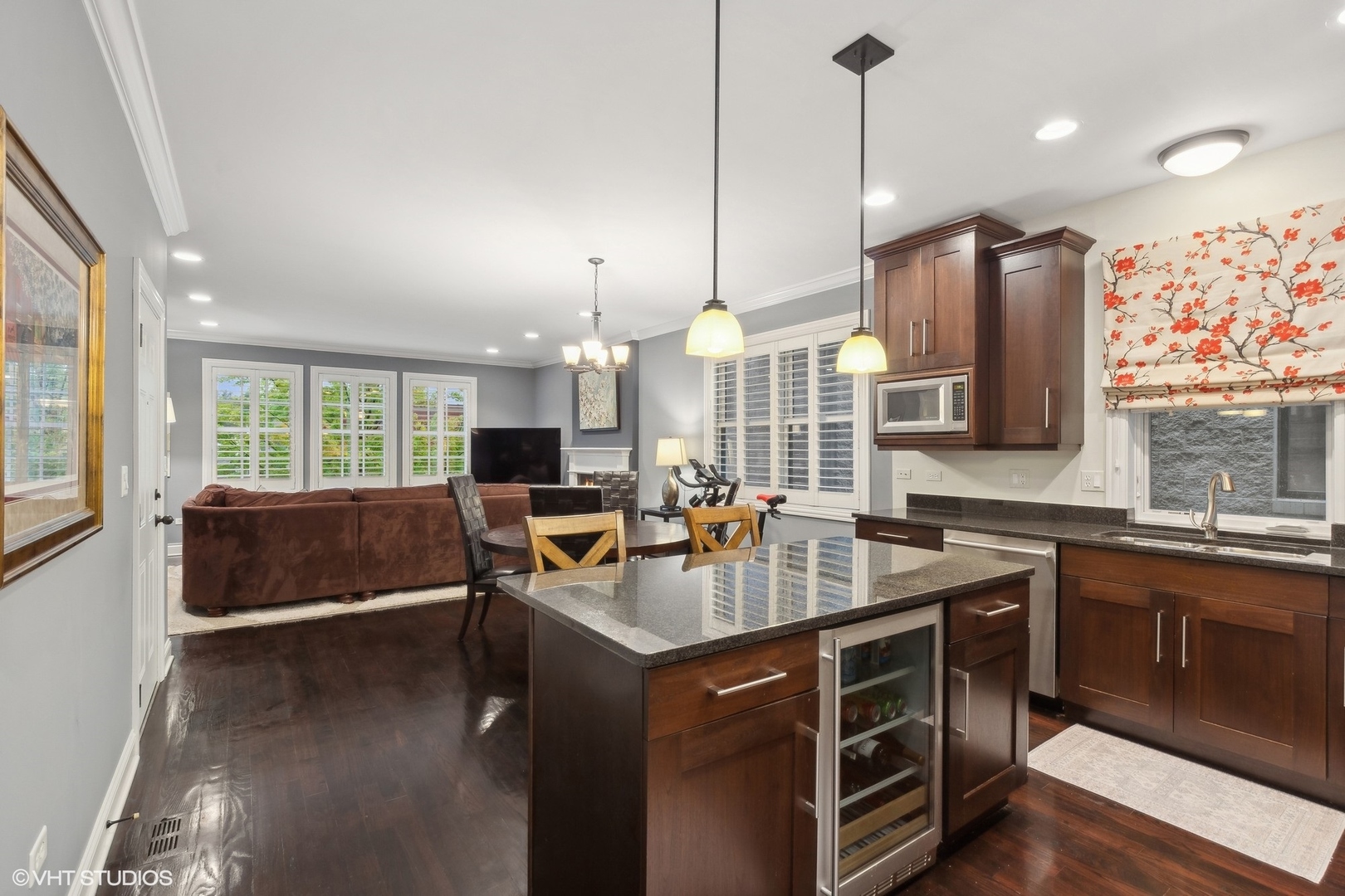 1709 W Foster Avenue Unit: 2E