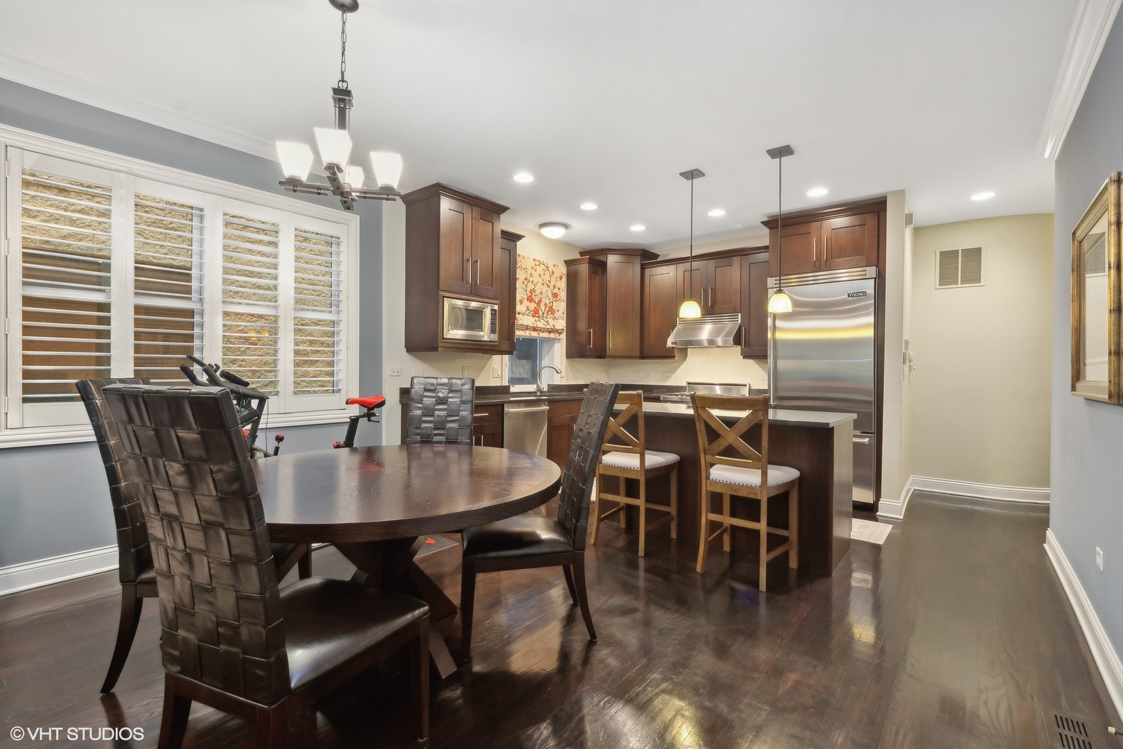 1709 W Foster Avenue Unit: 2E