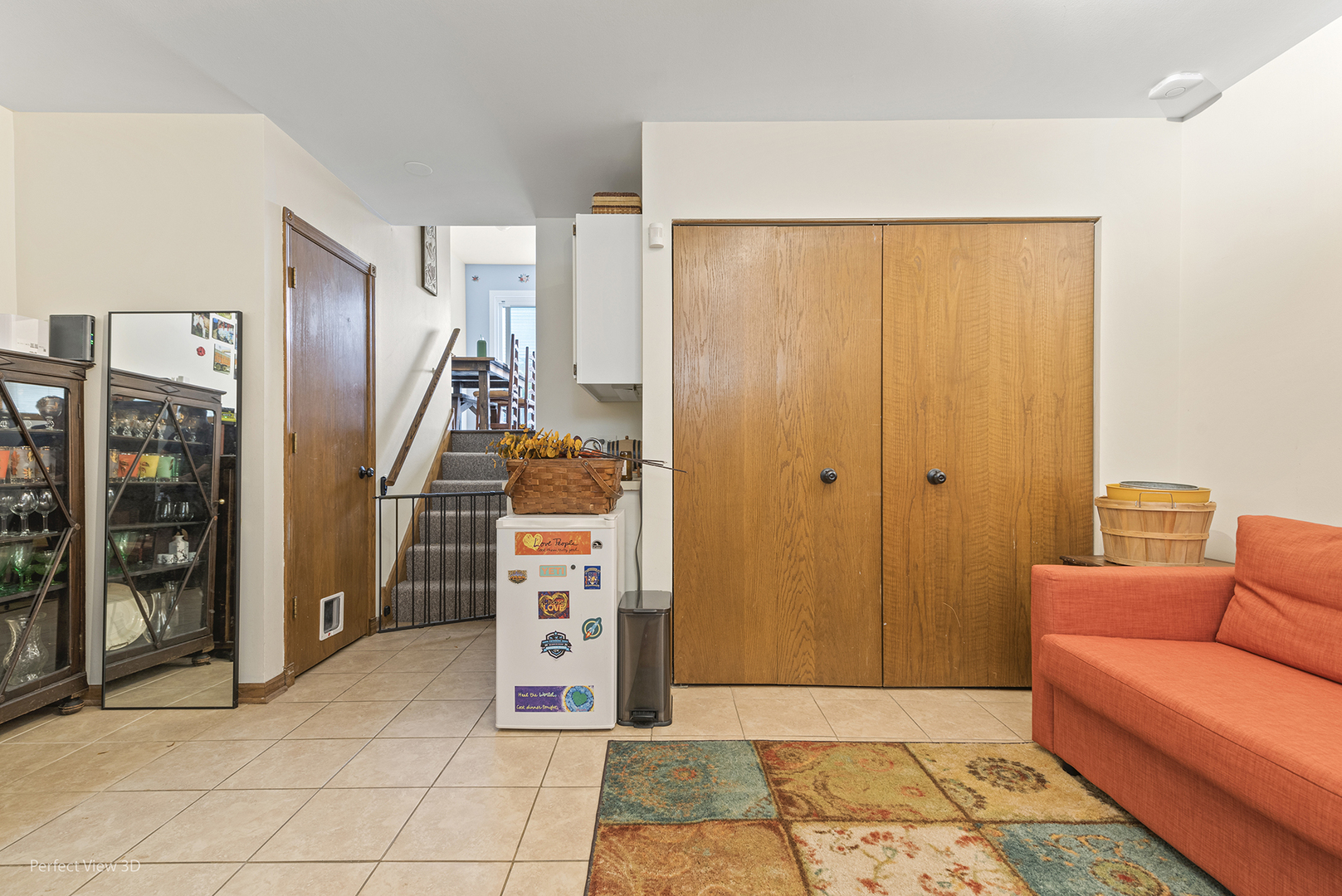 1000 W Barry Avenue