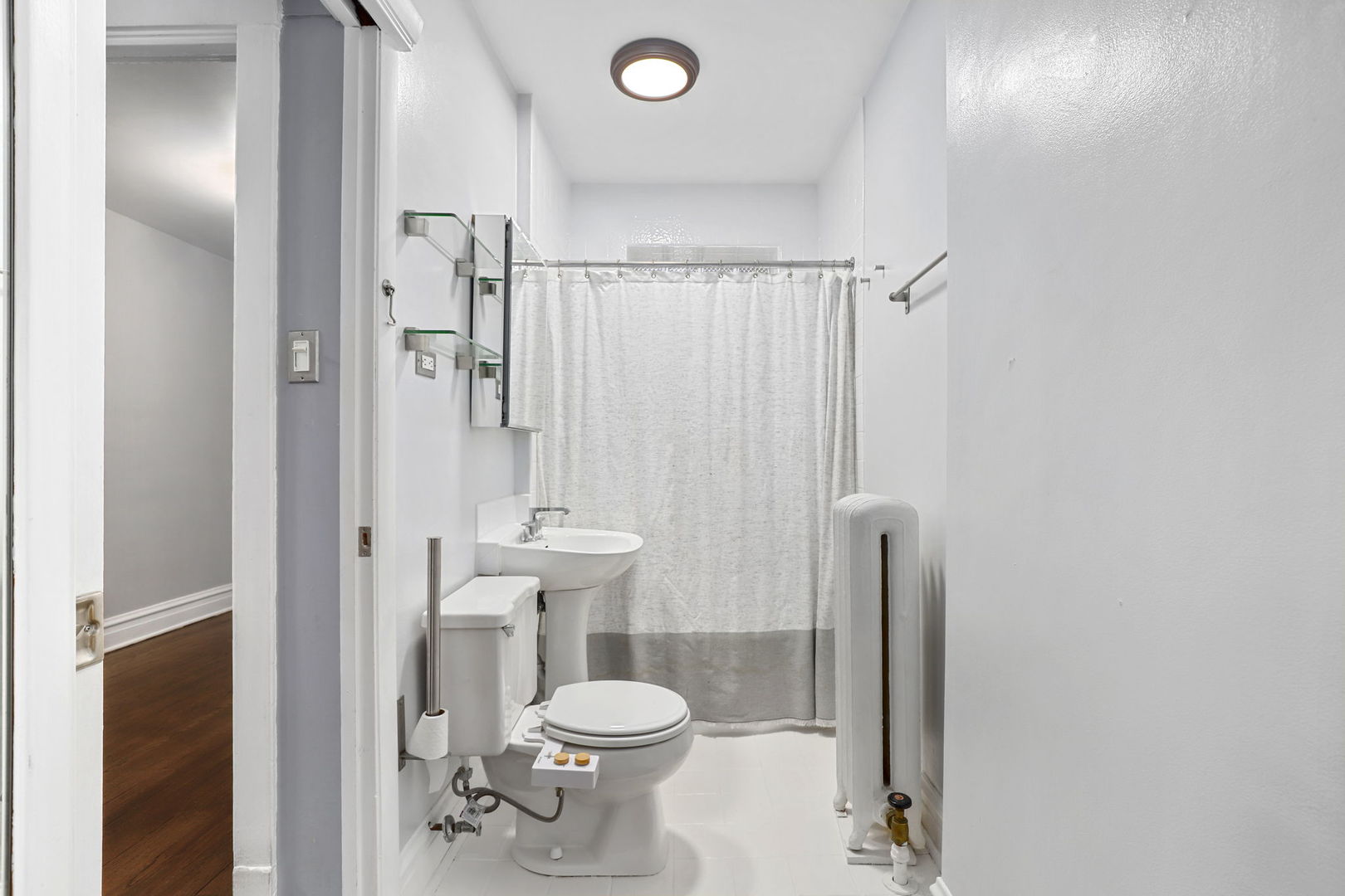 738 W Wrightwood Avenue Unit: 3
