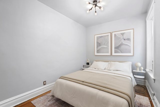 738 W Wrightwood Avenue Unit: 3