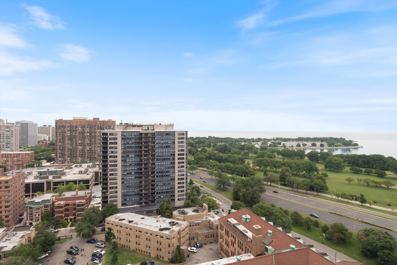 3950 N LAKE SHORE Drive Unit: 922