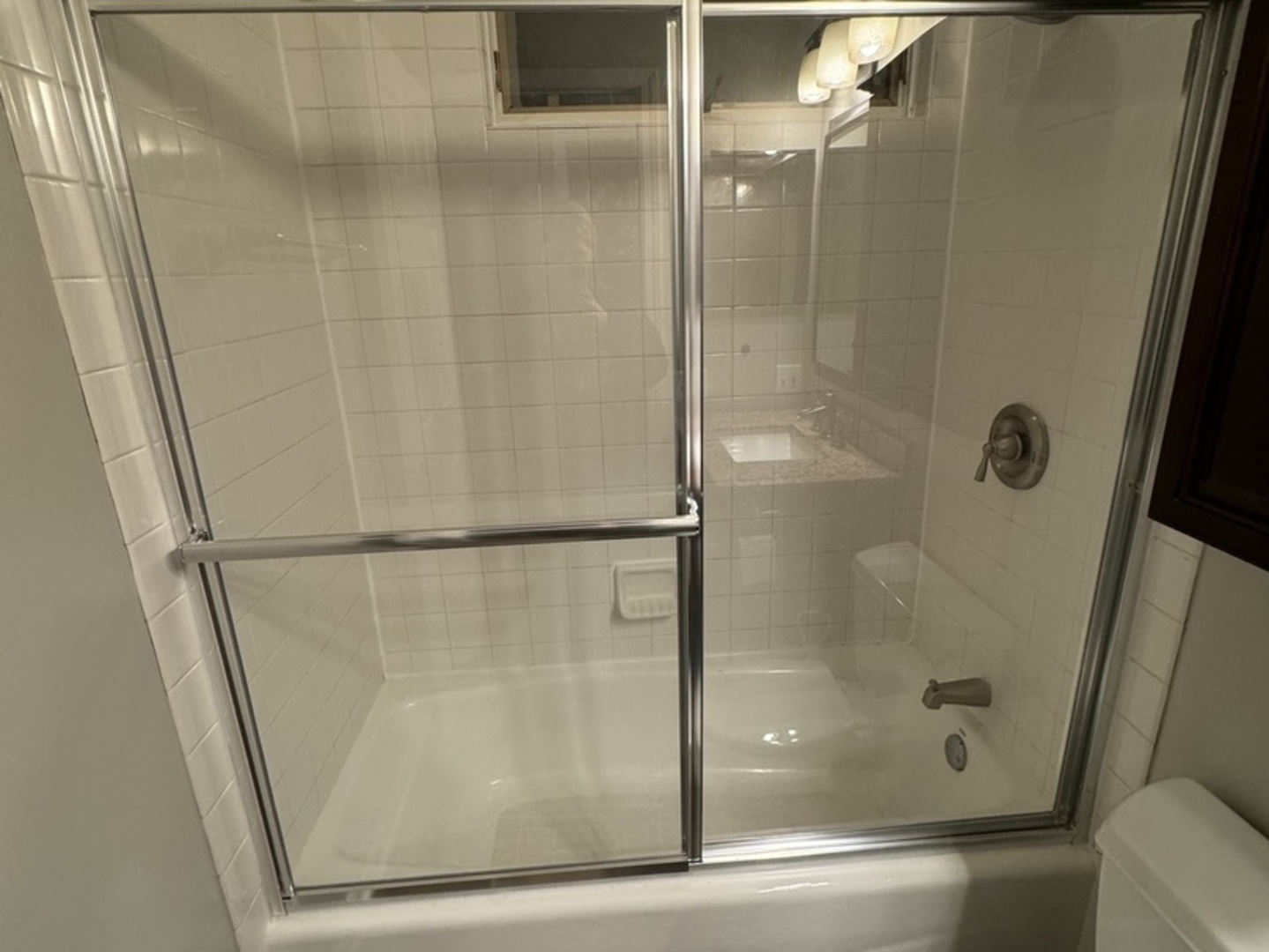 2619 N ASHLAND Avenue Unit: 3S
