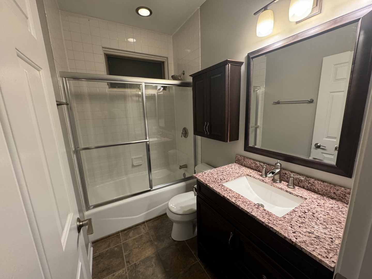 2619 N ASHLAND Avenue Unit: 3S