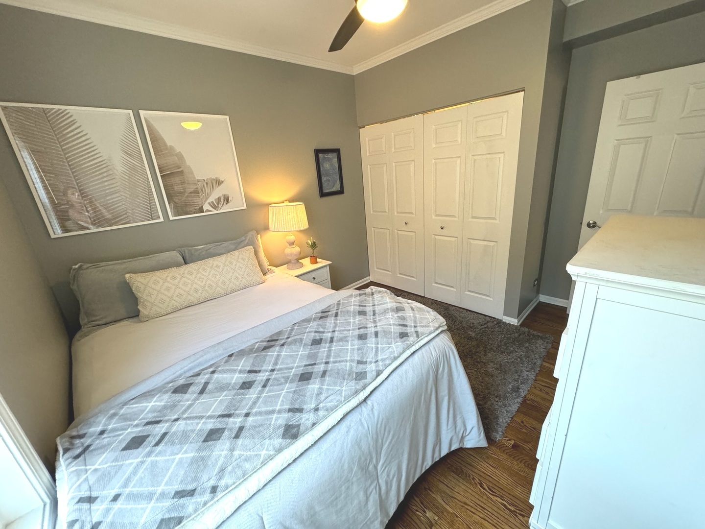 2619 N ASHLAND Avenue Unit: 3S