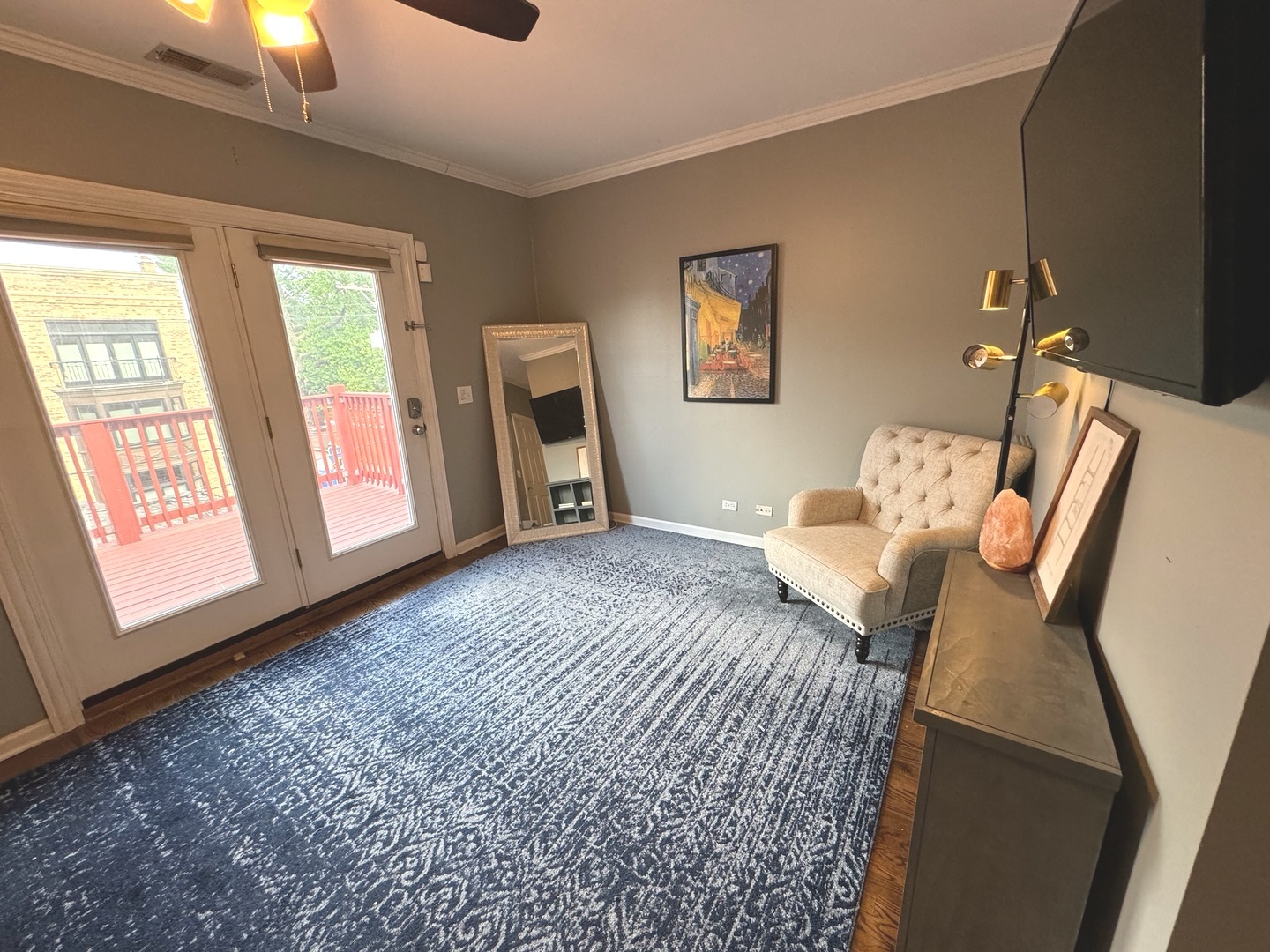 2619 N ASHLAND Avenue Unit: 3S