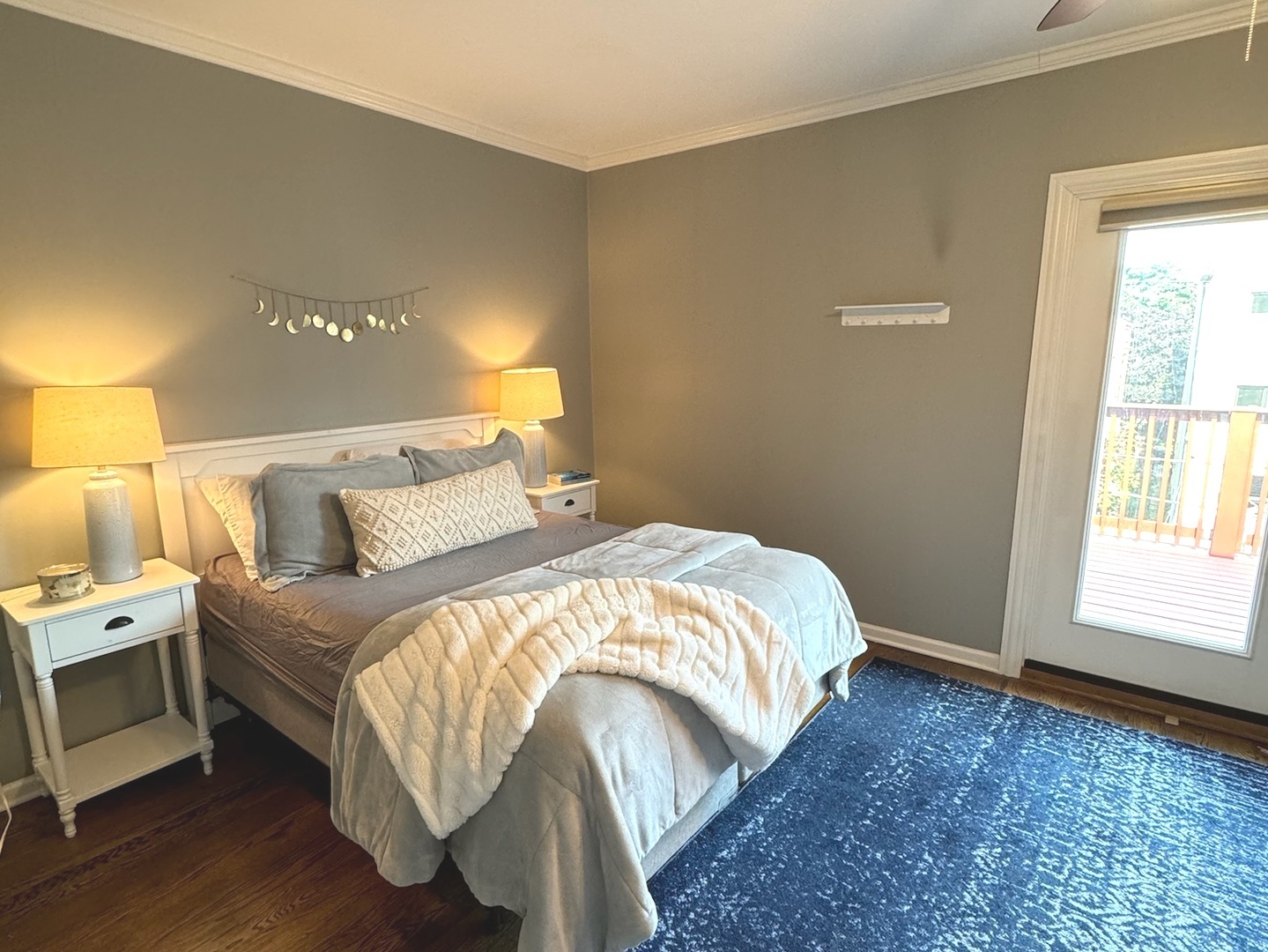2619 N ASHLAND Avenue Unit: 3S