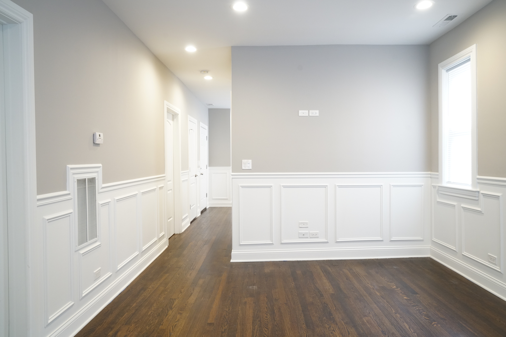 2957 N Avers Avenue Unit: 2F