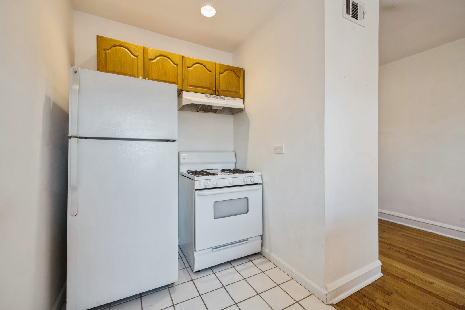 4005 W Nelson Street Unit: 5A
