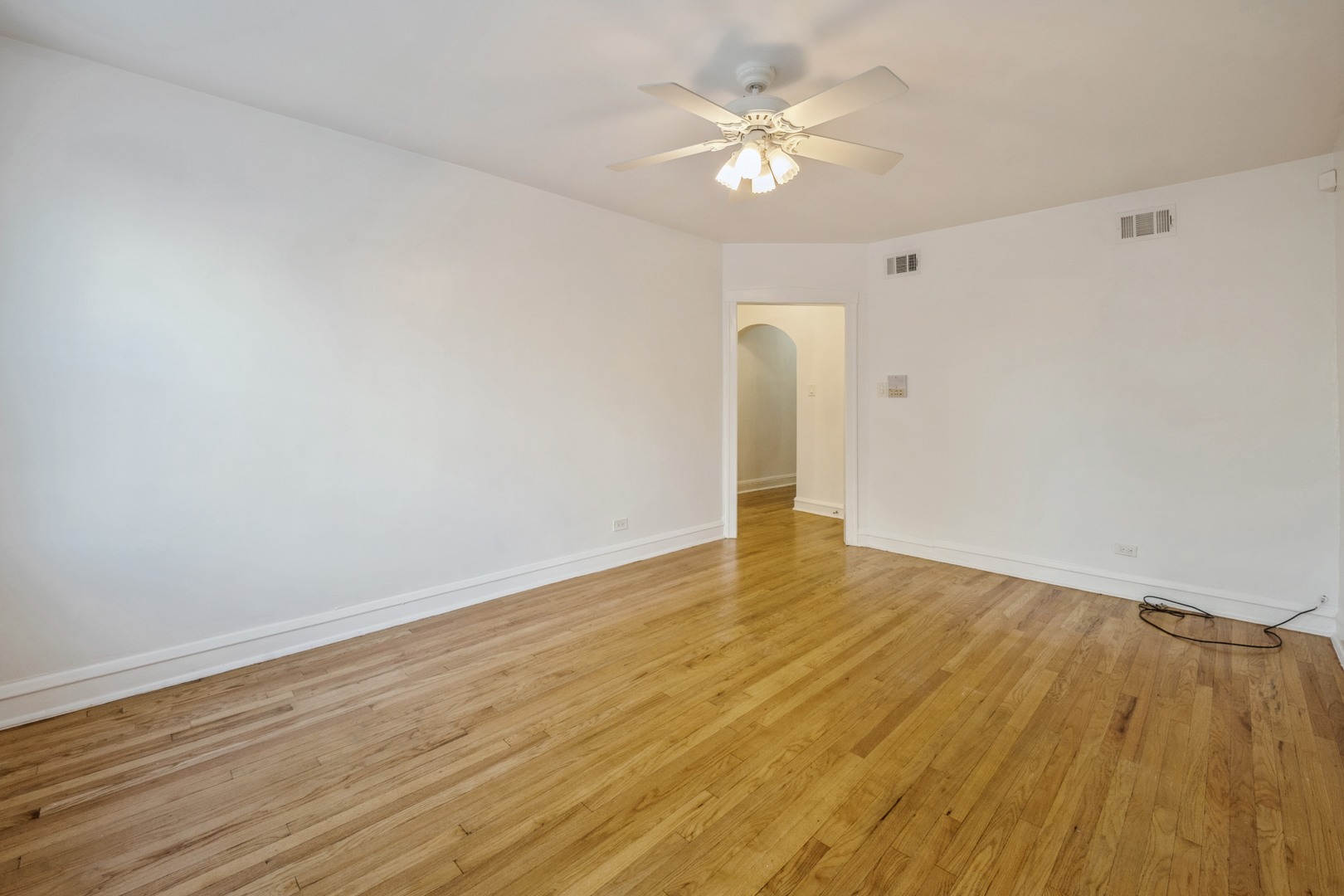 4005 W Nelson Street Unit: 5A