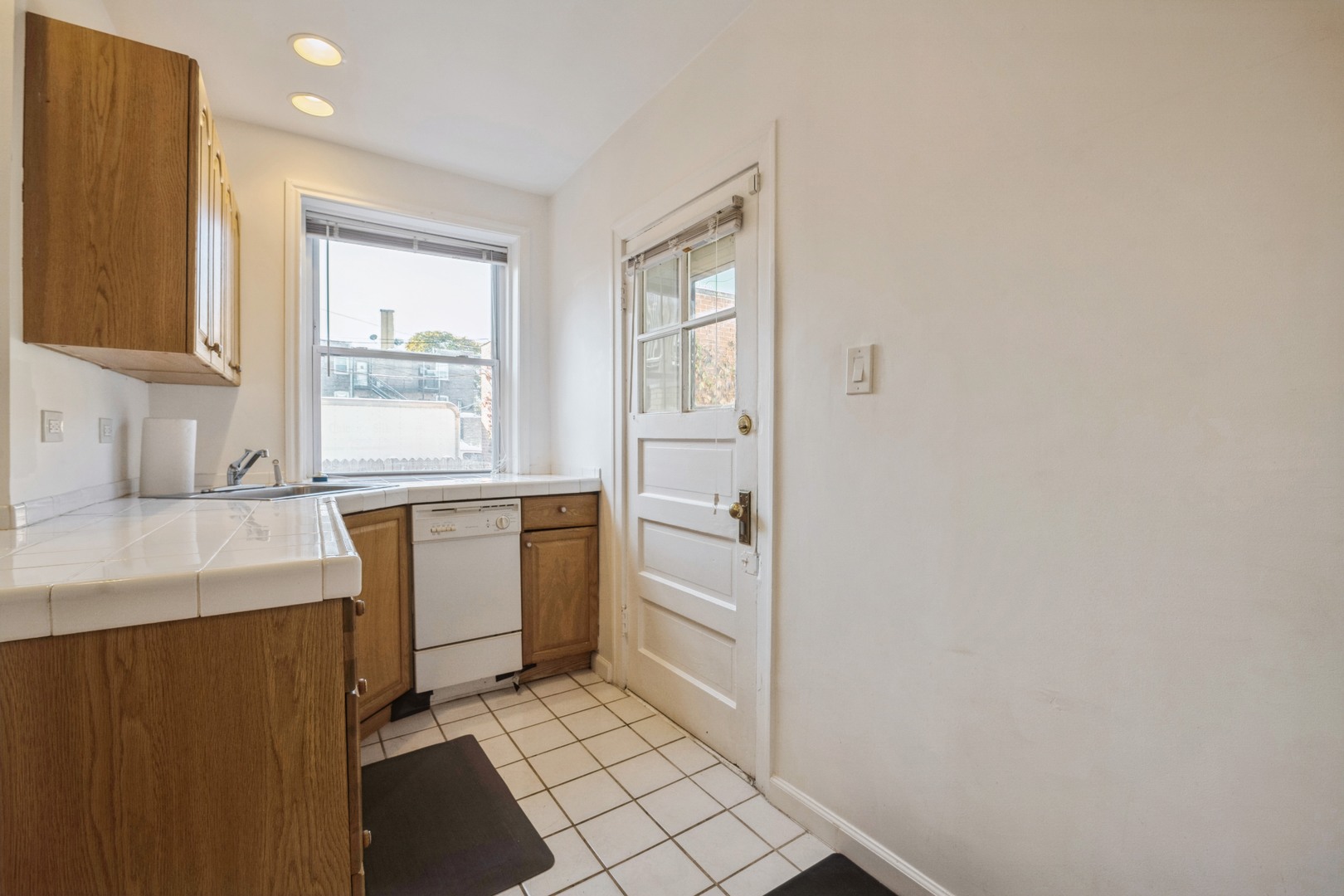 4005 W Nelson Street Unit: 5A