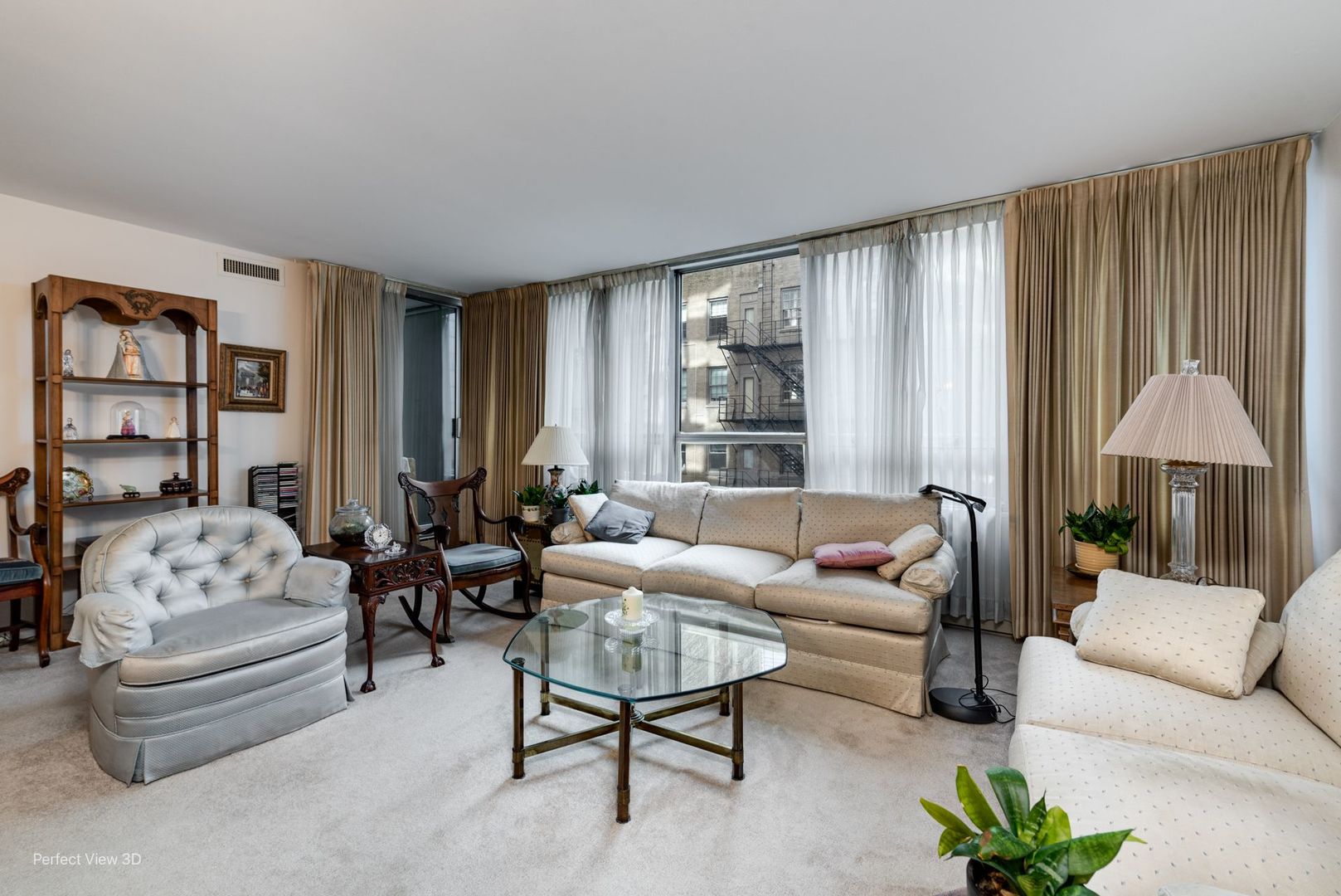 201 E Chestnut Street Unit: 5D