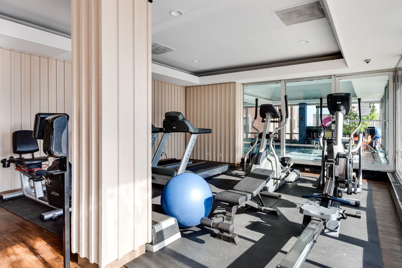 201 E Chestnut Street Unit: 5D