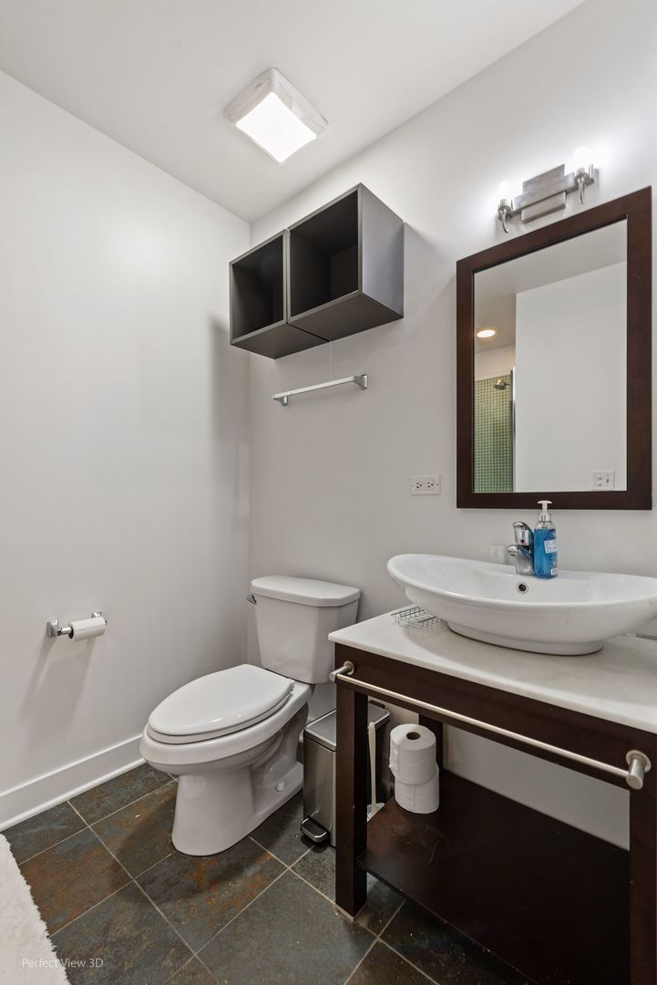 660 W Wayman Street Unit: 607B