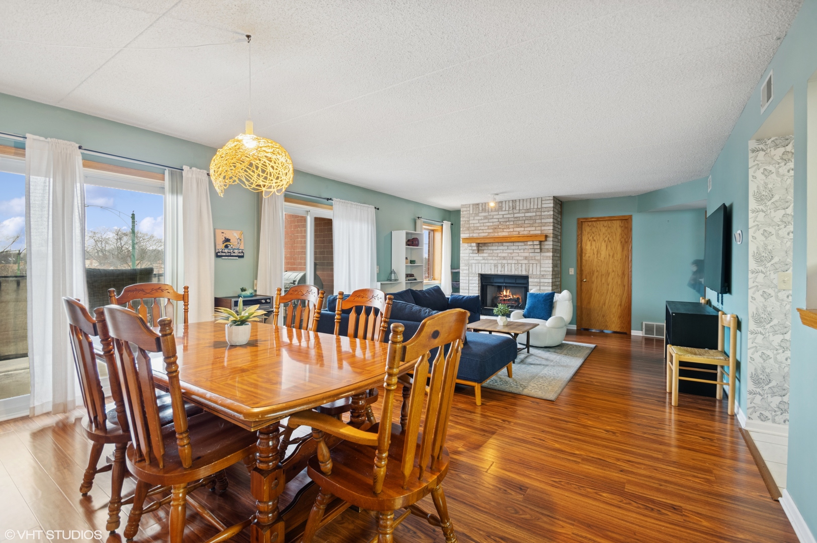 6320 W Higgins Avenue Unit: 303