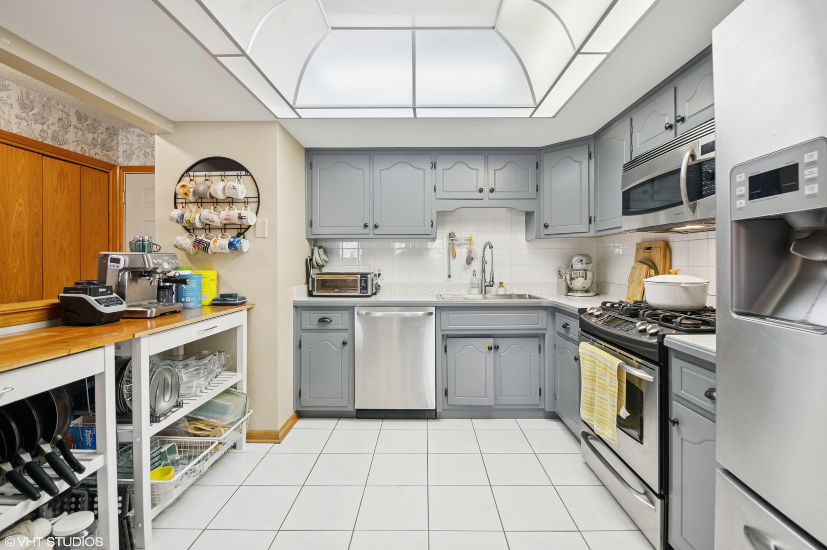 6320 W Higgins Avenue Unit: 303