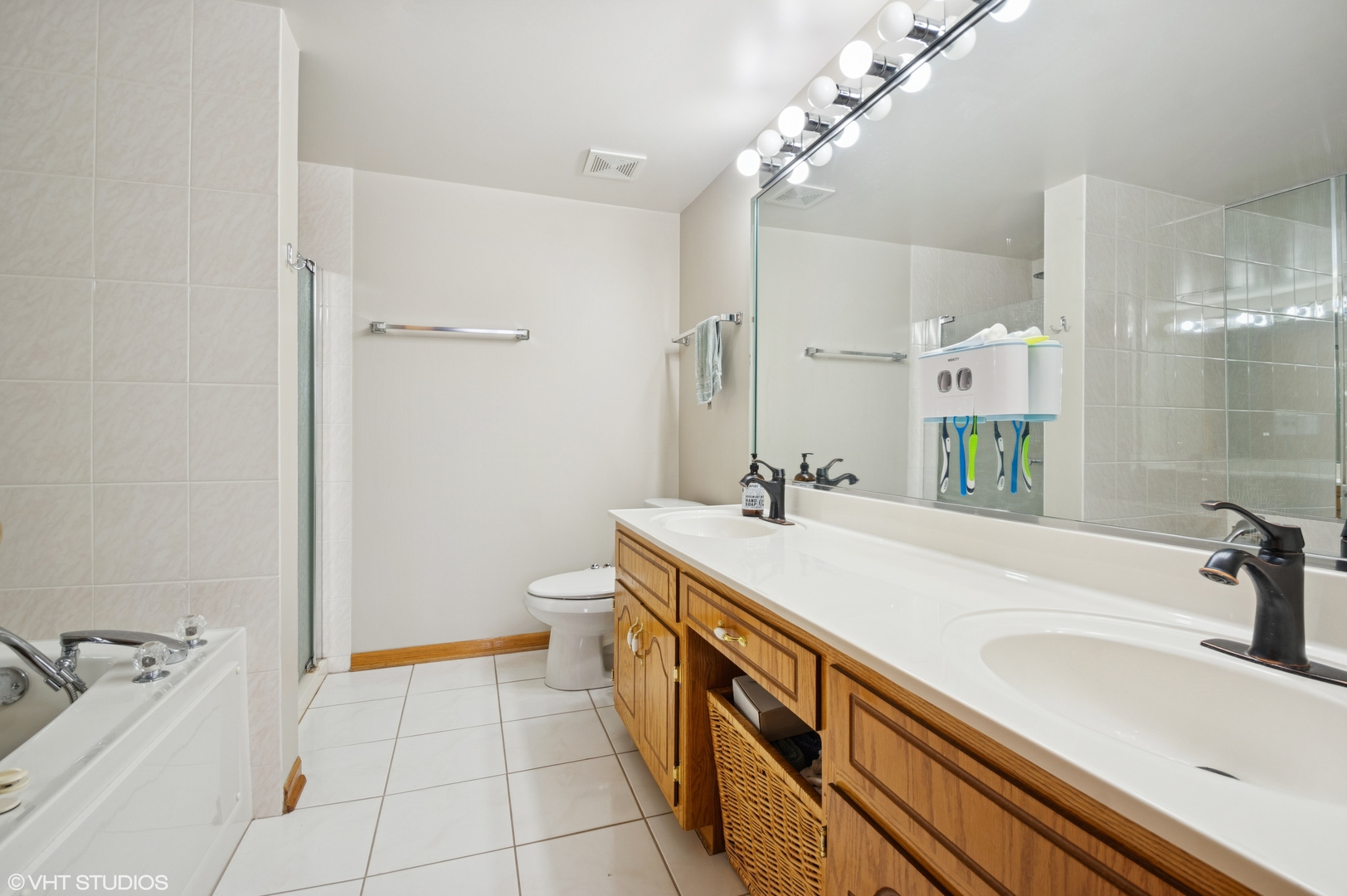 6320 W Higgins Avenue Unit: 303
