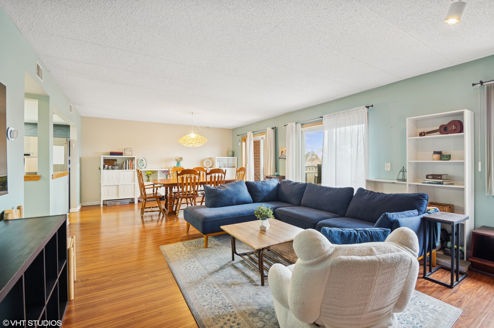 6320 W Higgins Avenue Unit: 303