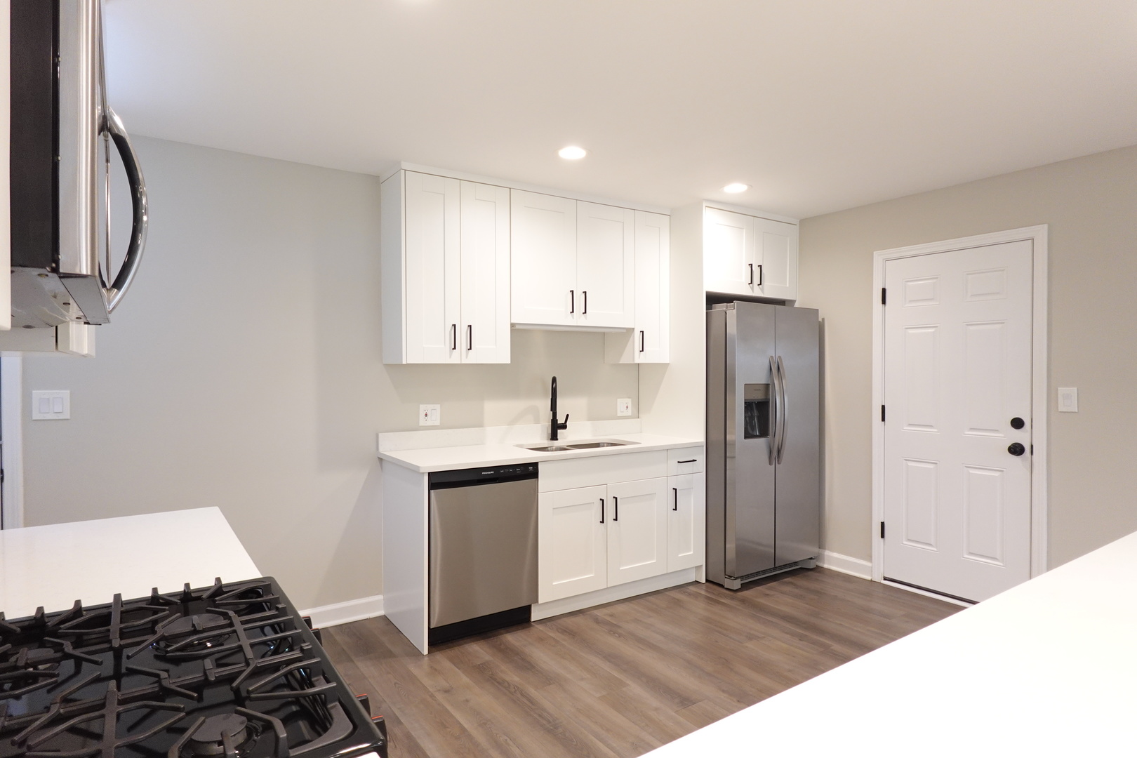 111 W GREEN MEADOWS Boulevard