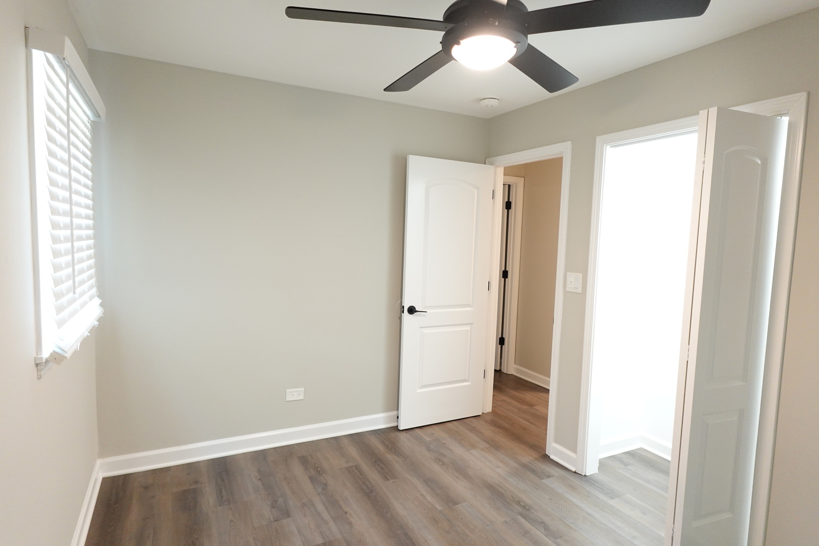 111 W GREEN MEADOWS Boulevard