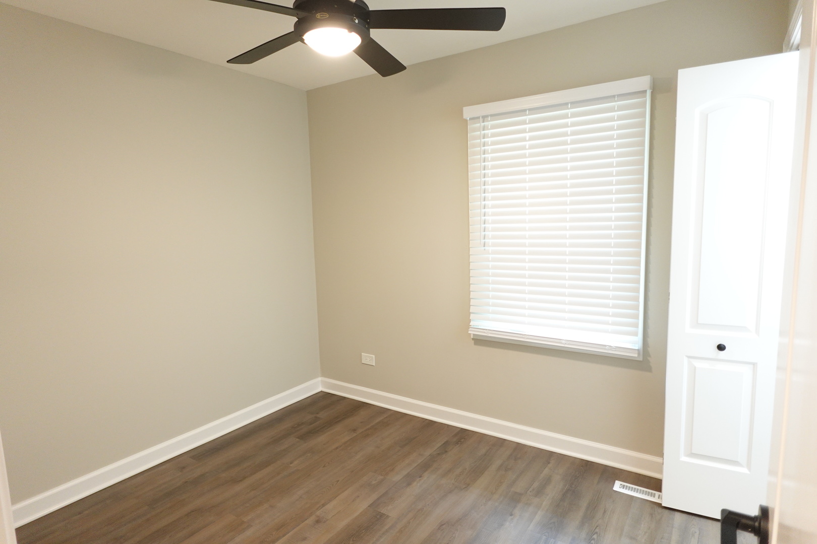 111 W GREEN MEADOWS Boulevard