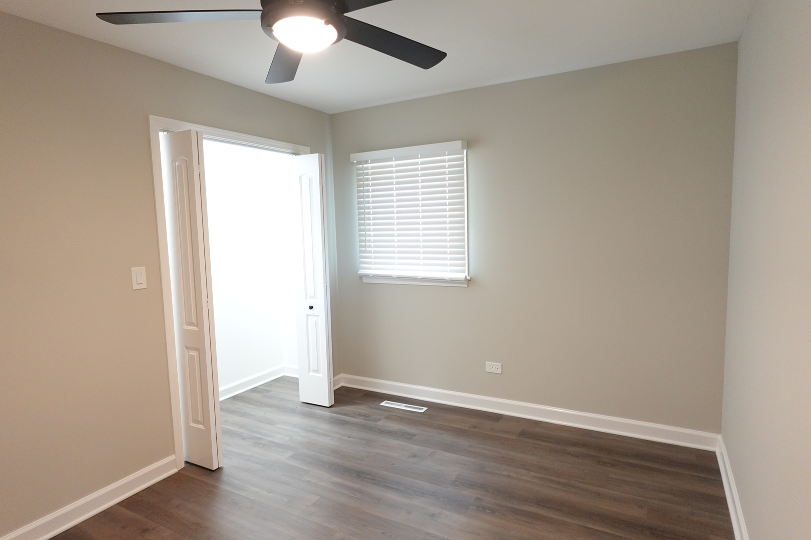 111 W GREEN MEADOWS Boulevard
