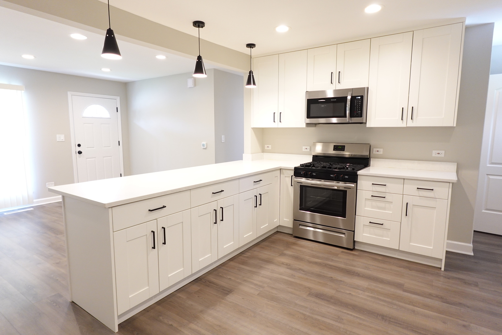 111 W GREEN MEADOWS Boulevard