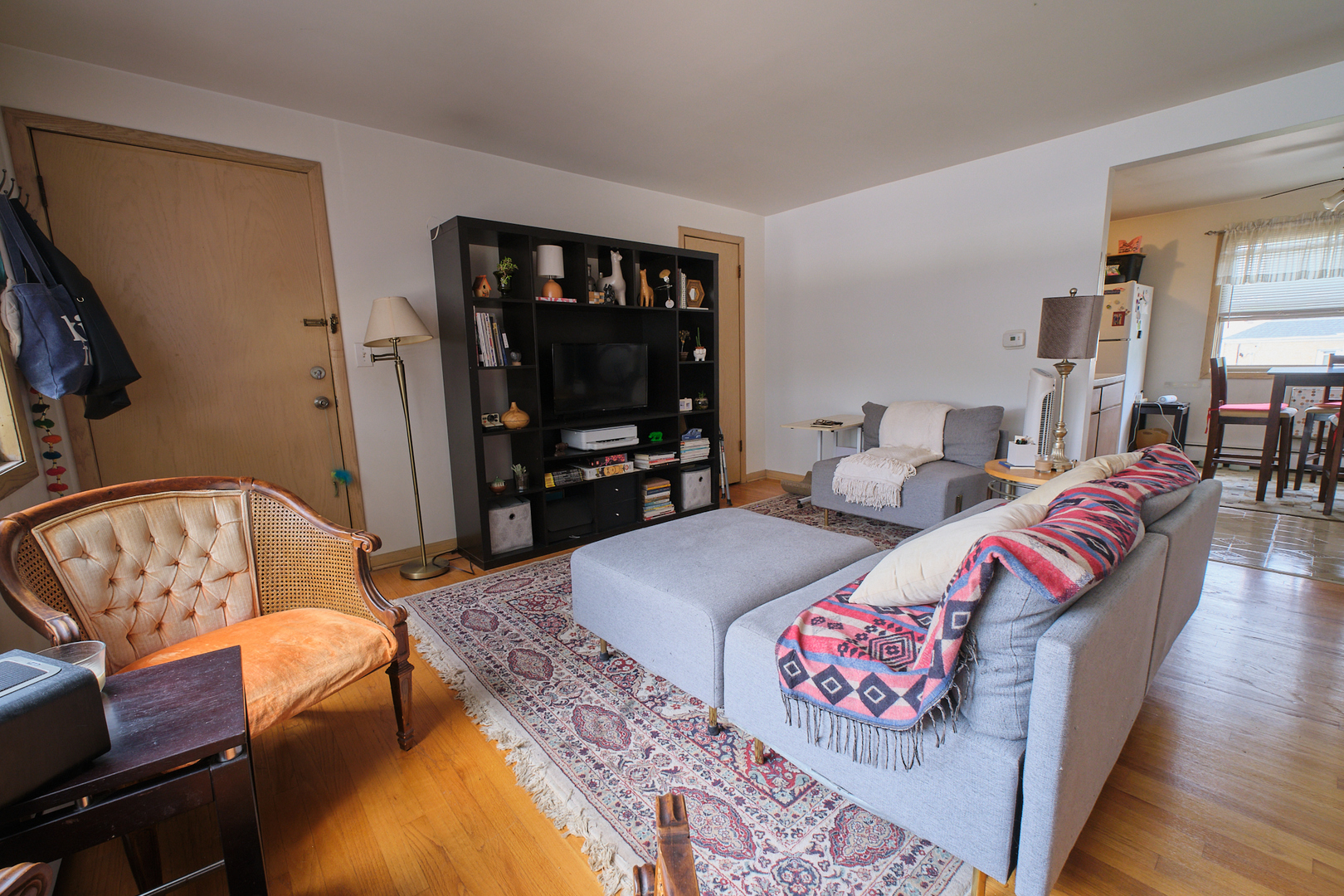 6101 N Elston Avenue Unit: 3E