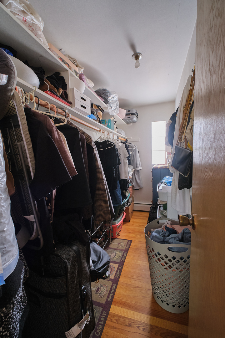 6101 N Elston Avenue Unit: 3E