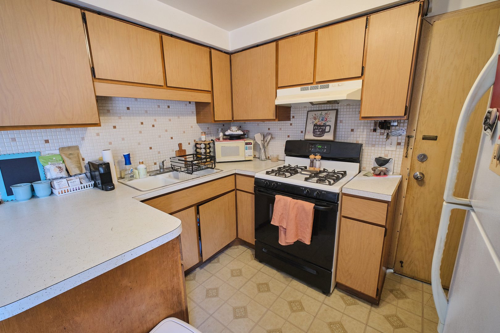 6101 N Elston Avenue Unit: 3E