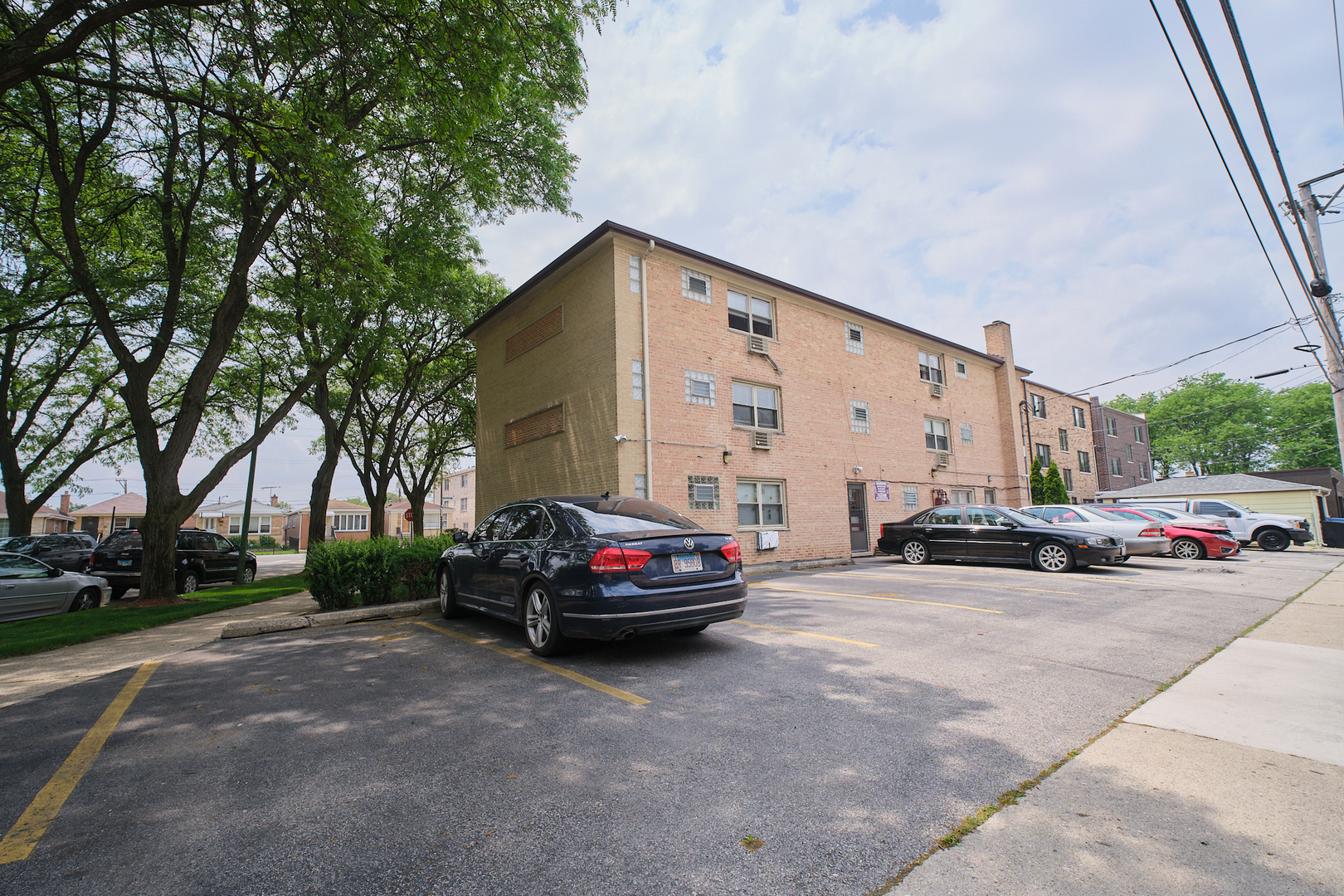 6101 N Elston Avenue Unit: 3E