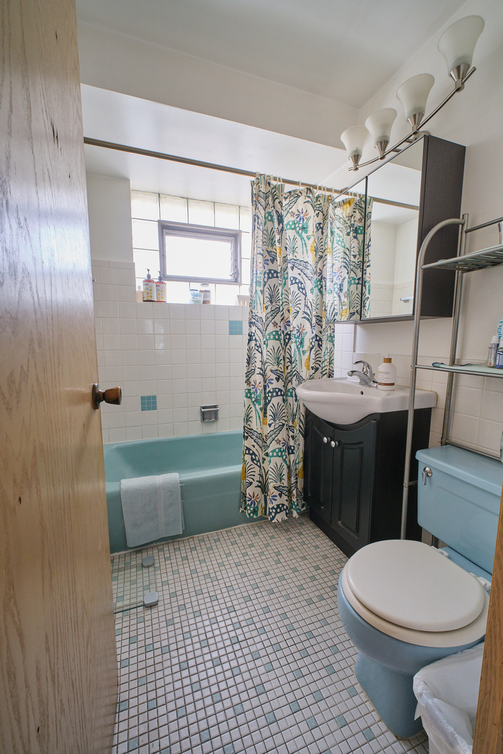 6101 N Elston Avenue Unit: 3E