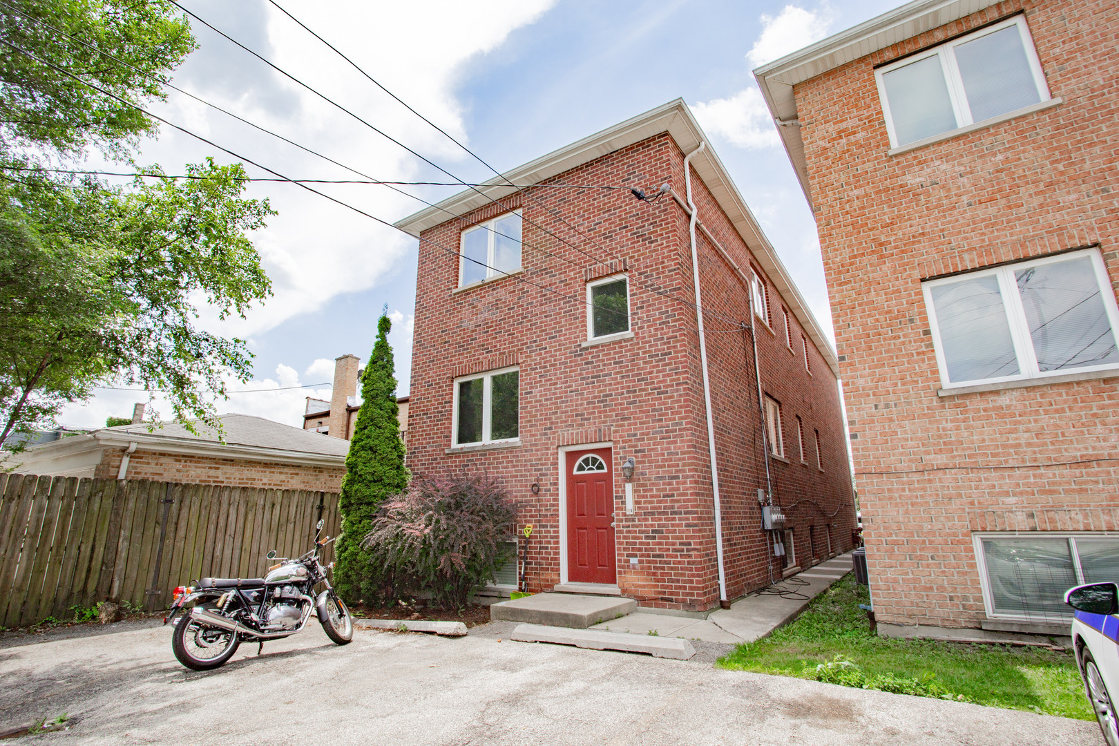 5971 N Elston Avenue Unit: 2