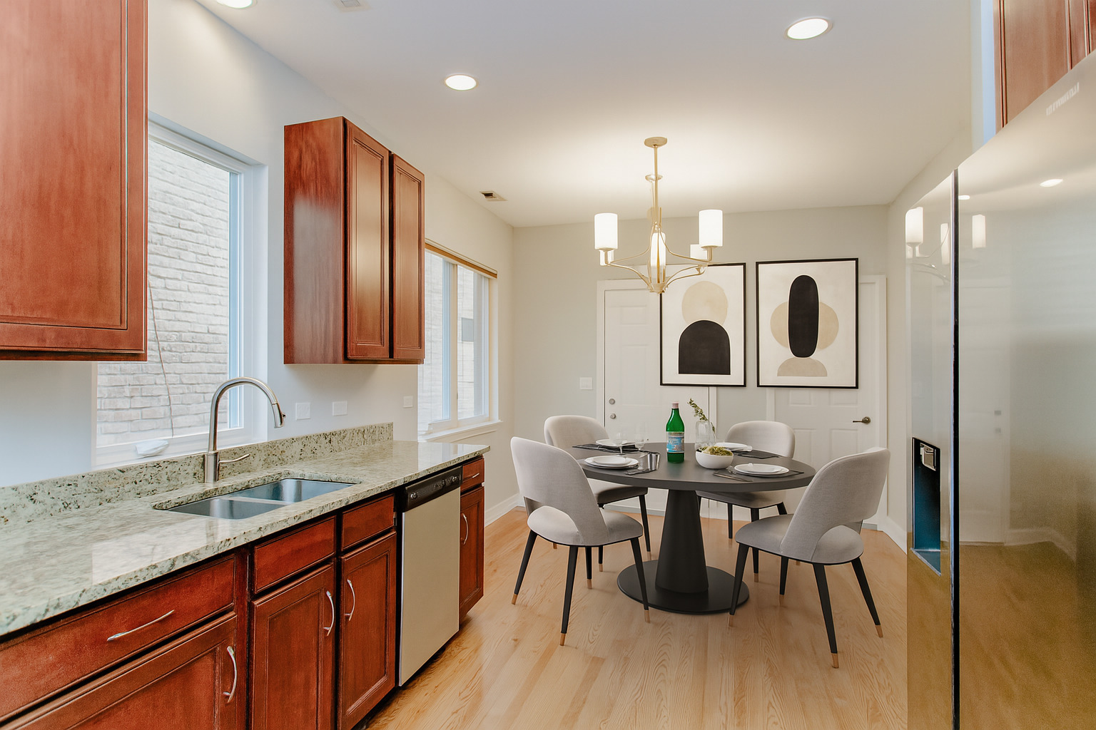 5971 N Elston Avenue Unit: 2
