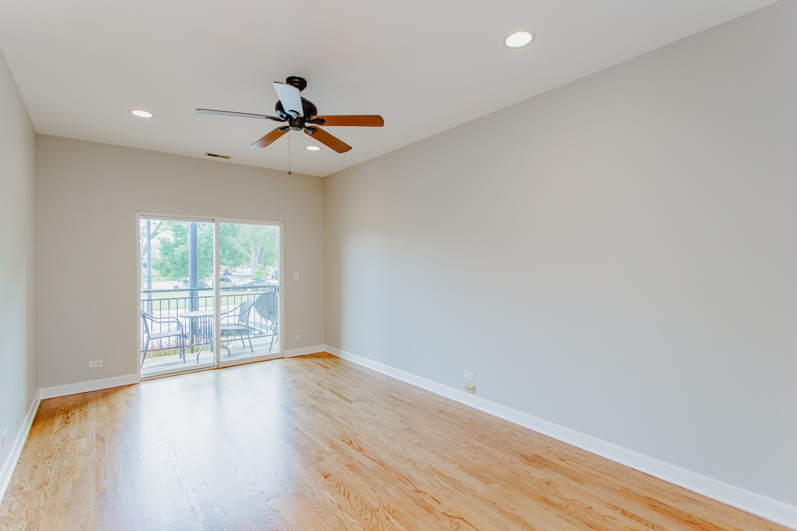 5971 N Elston Avenue Unit: 2