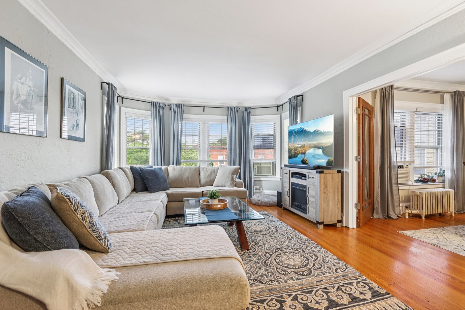 6203 N Oakley Street Unit: 3