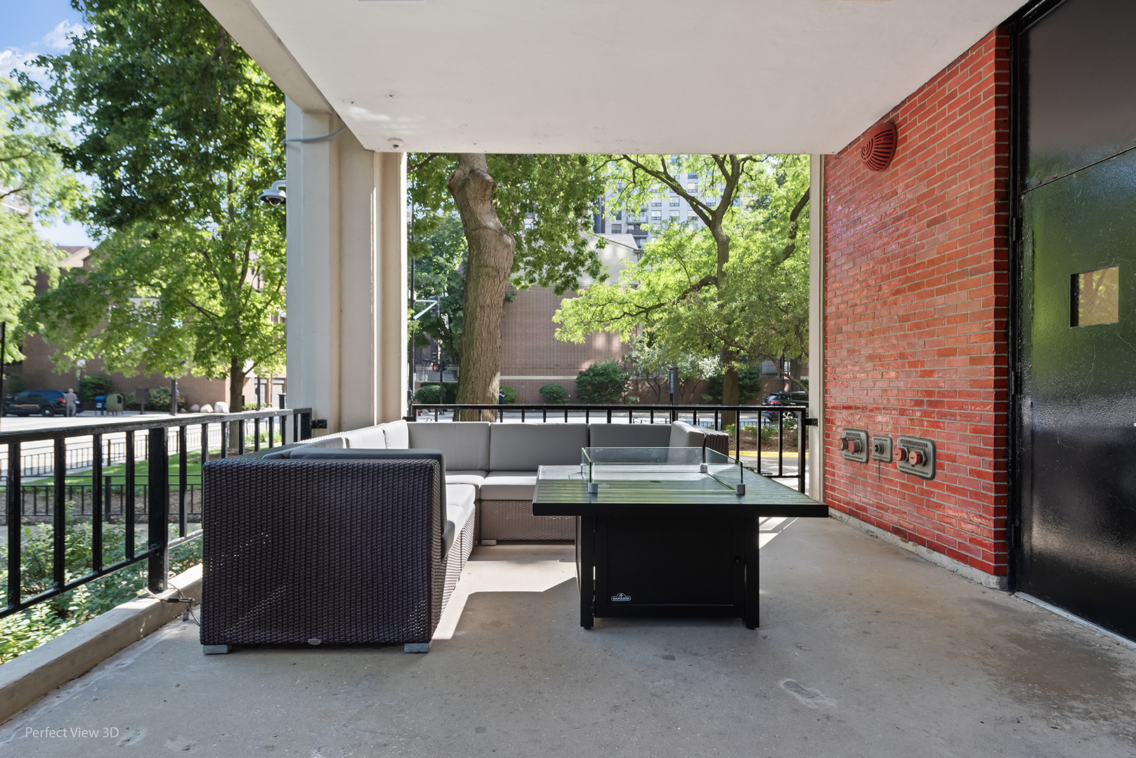 1255 N Sandburg Terrace Unit: 1001